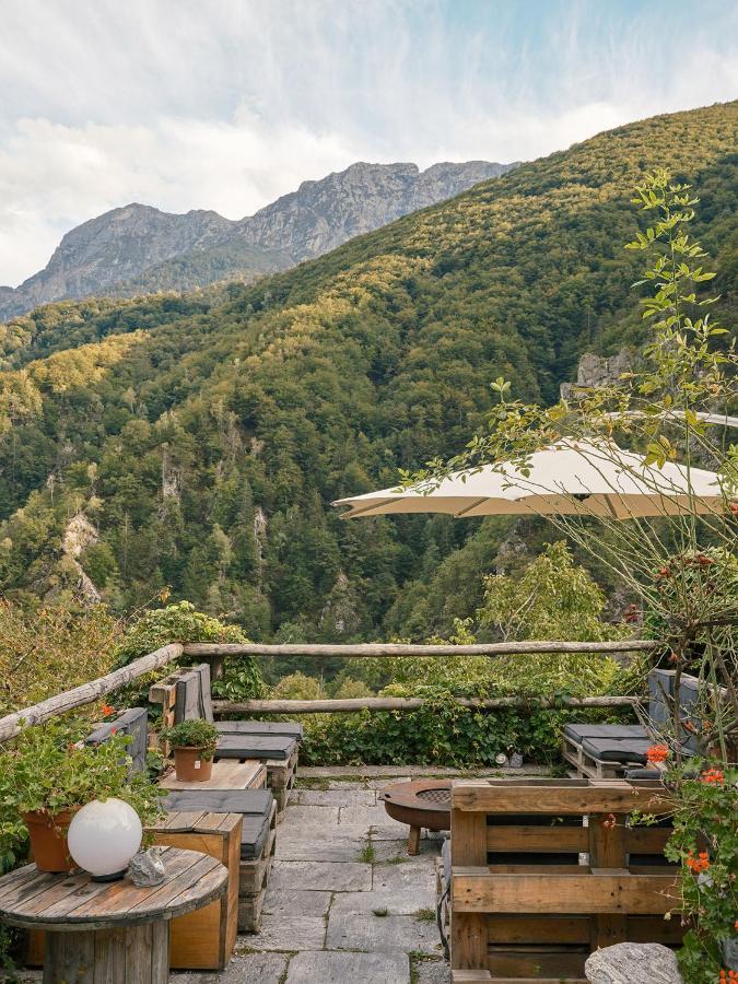 Osteria Gruetli Con Alloggio Borgnone Zewnętrze zdjęcie