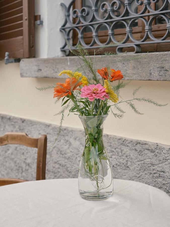 Osteria Gruetli Con Alloggio Borgnone Zewnętrze zdjęcie